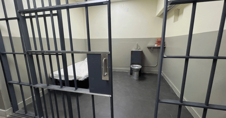 Democrat Officials Might Face Jail Time For 1 Thing – Legal Analyst Reveals Possible Punishments